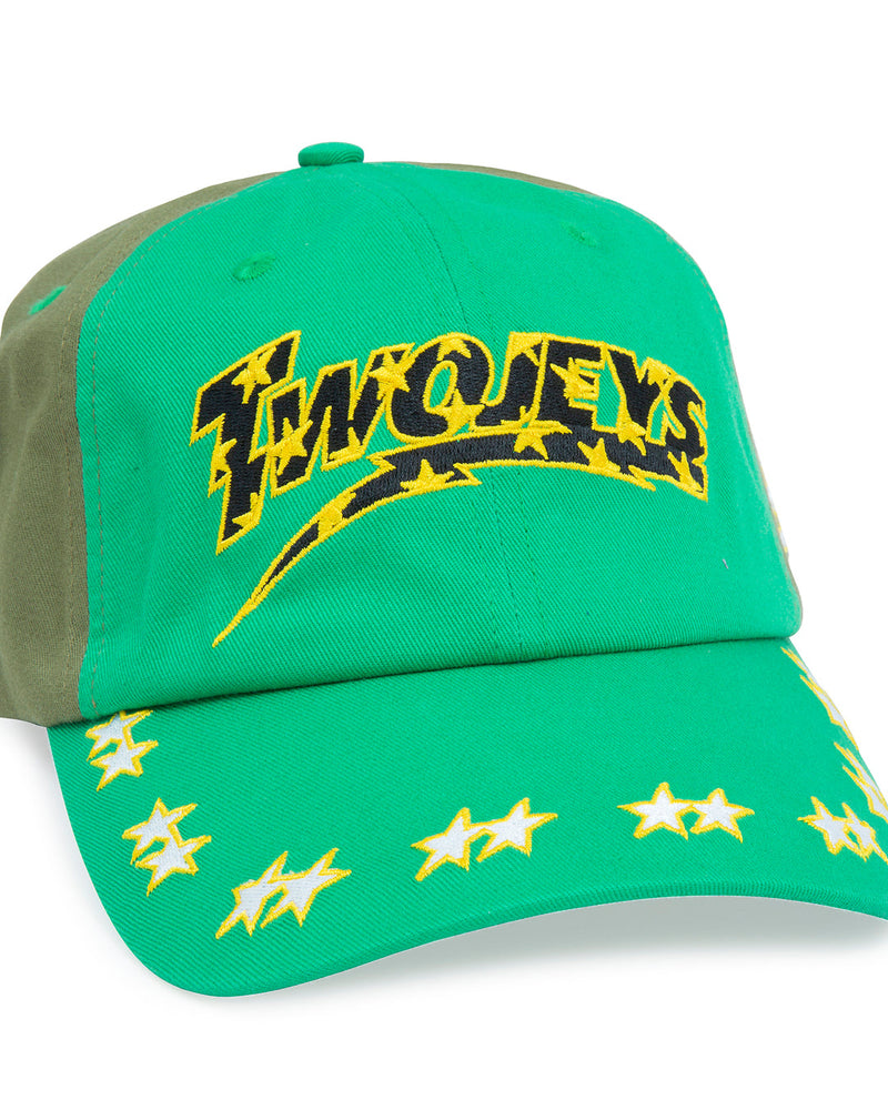 Gorra verde bordada