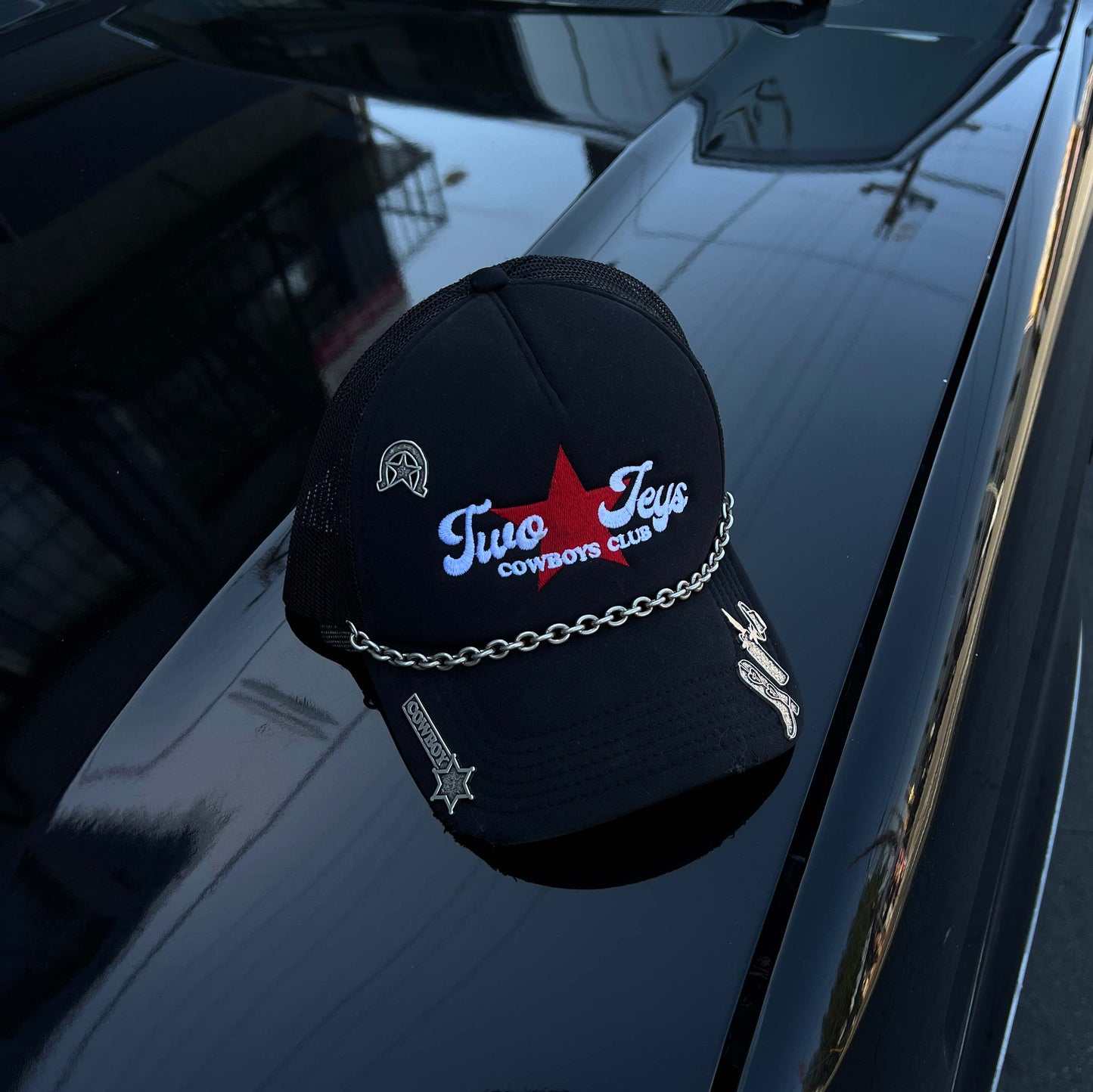 Twojeys Old Trucker Hat 01