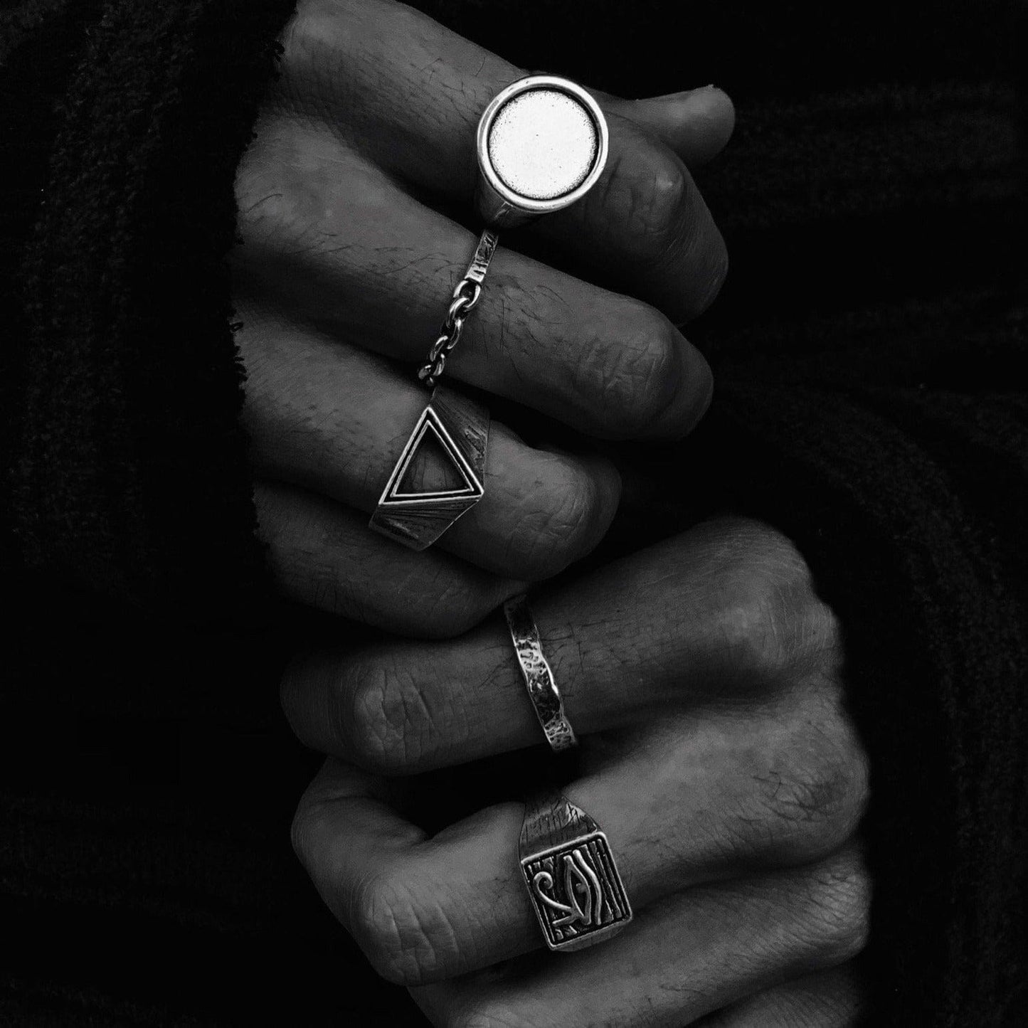 Twojeys rings Soho Ring
