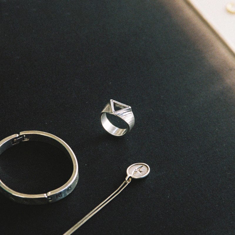 Twojeys rings Triangle Ring