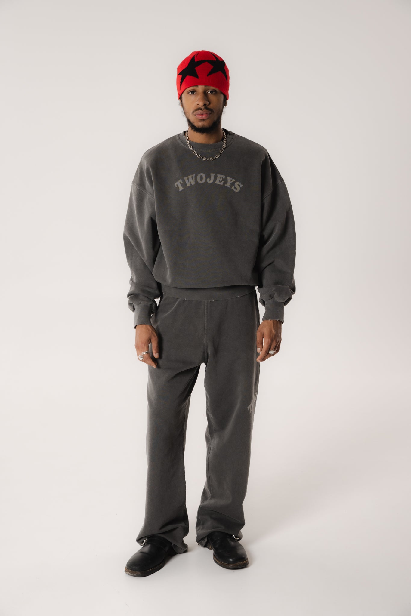 Antracita Varsity Crewneck