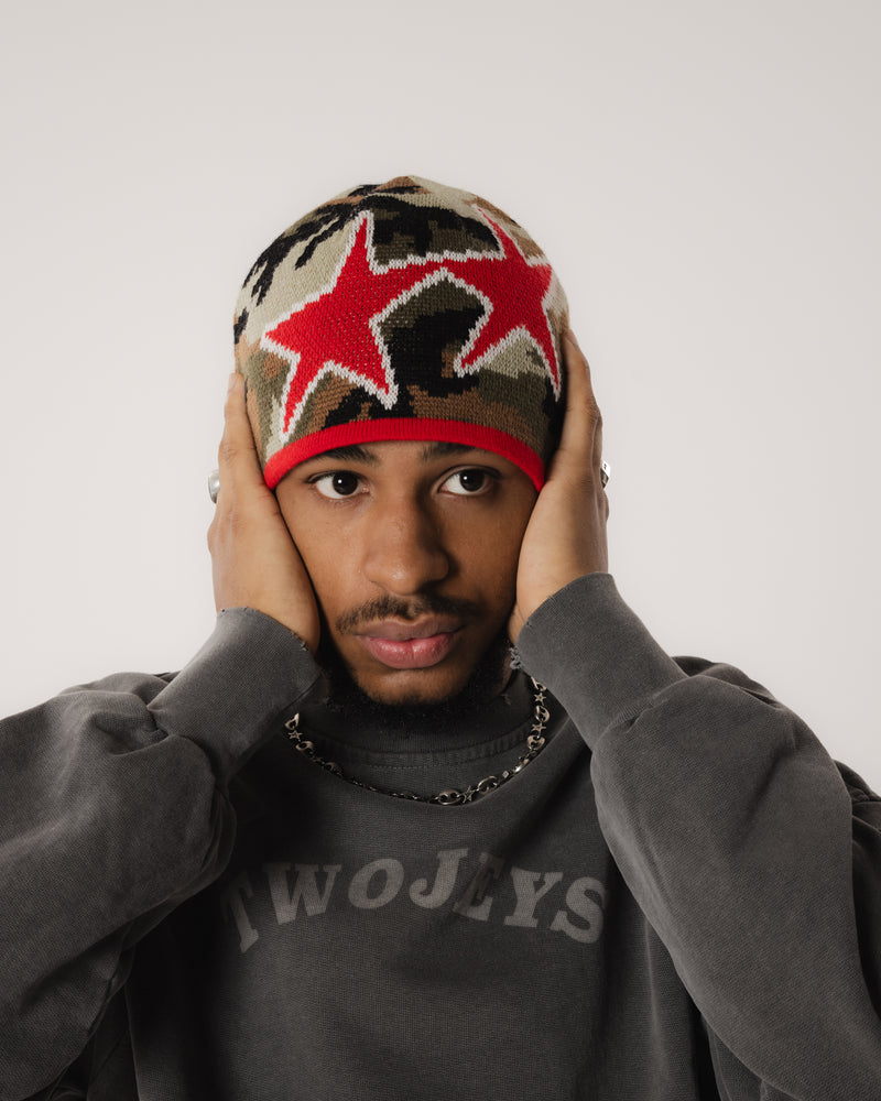 Reversible Icon Camo/Red Beanie