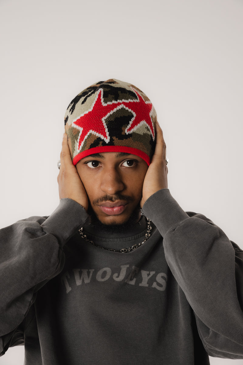 Reversible Icon Camo/Red Beanie