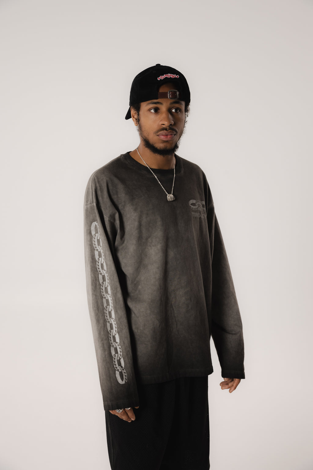 Black Icon Chain Long Sleeve Tee