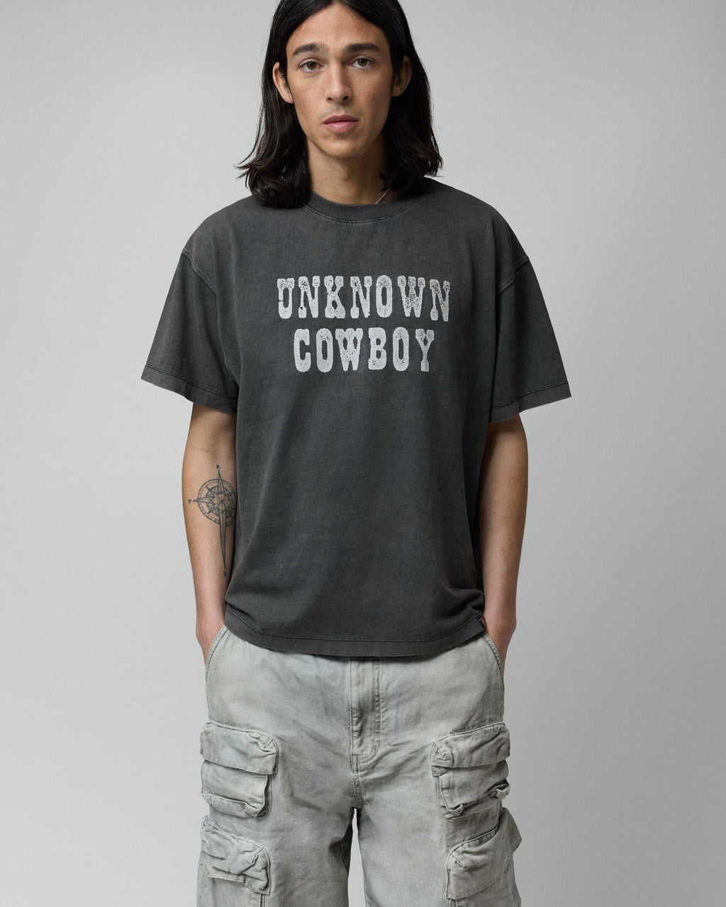 Unkown Tee Black