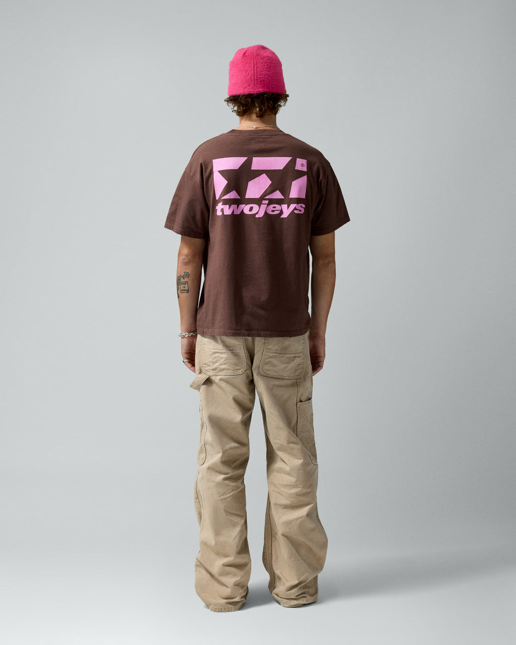 Framed Logo Tee Brown – worn by model