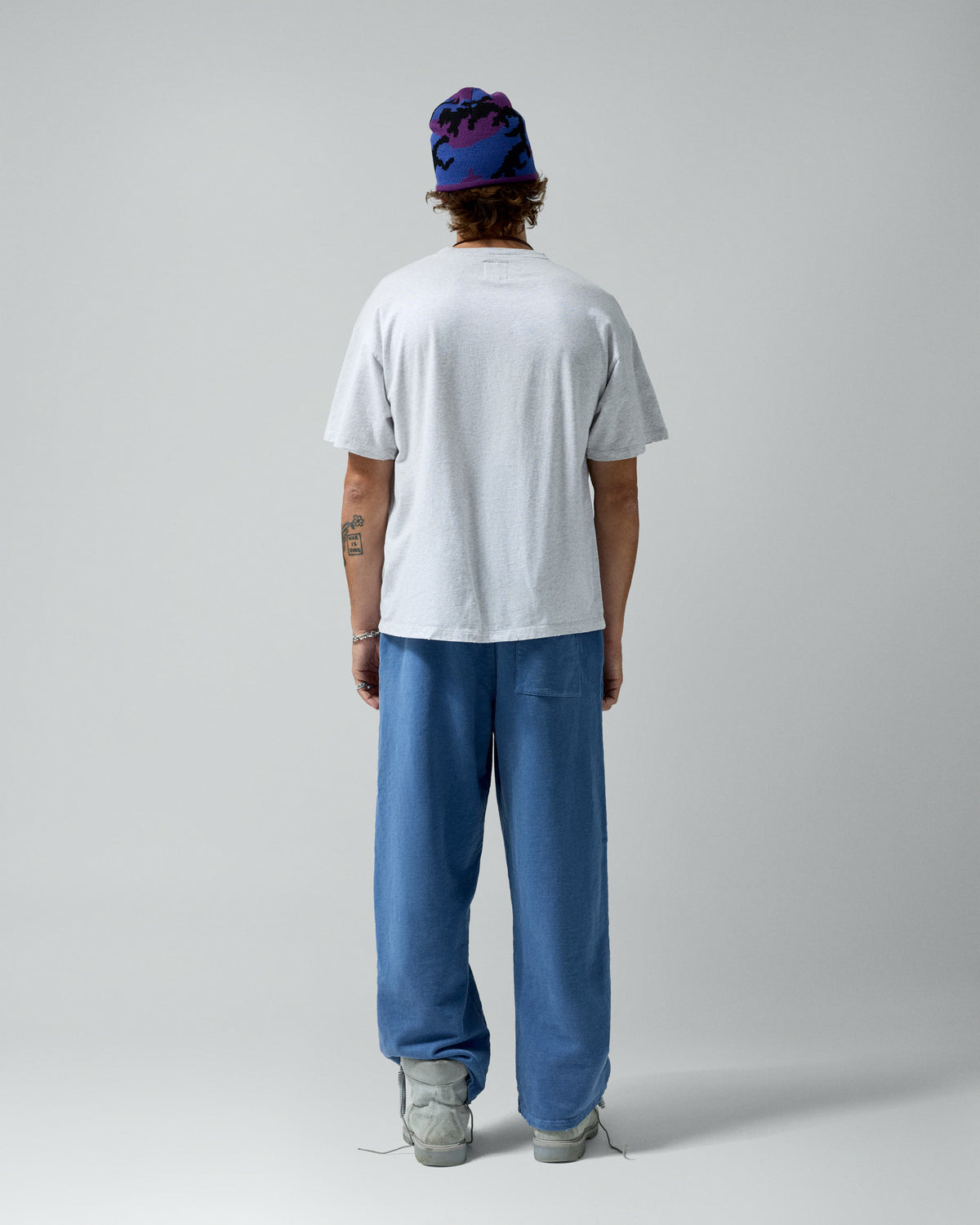 Camera Crew Tee Grey Melange – worn by model