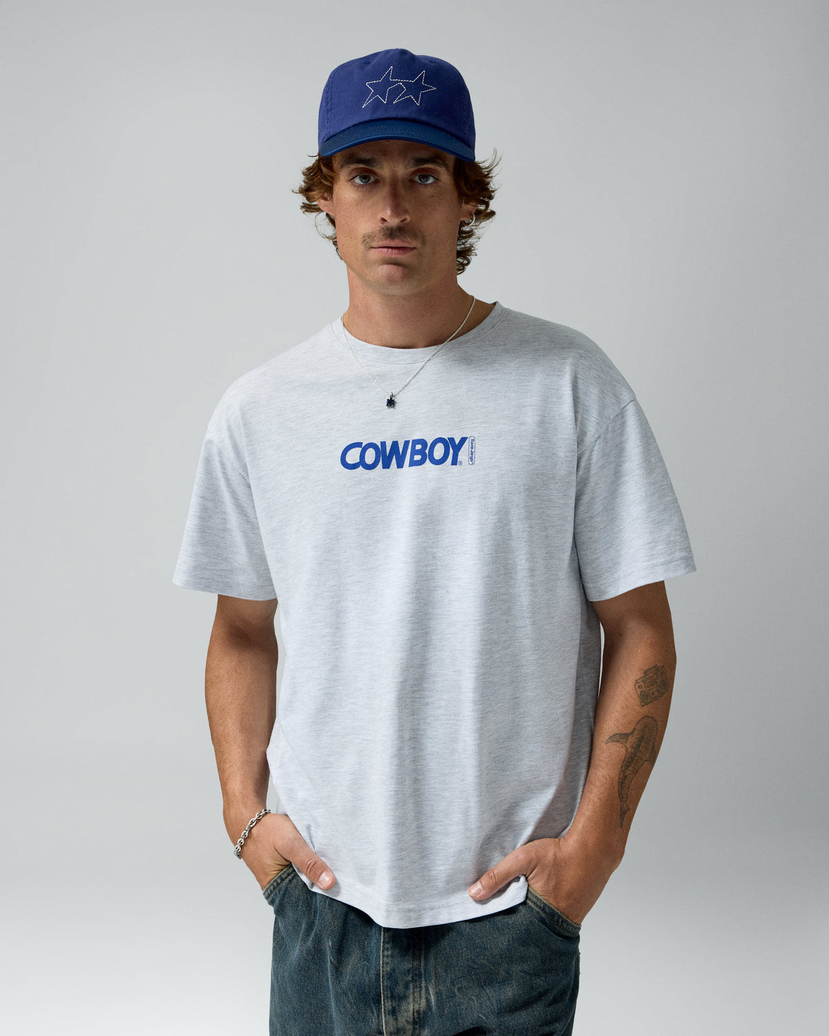Cowboy Tee Grey Melange – worn by model