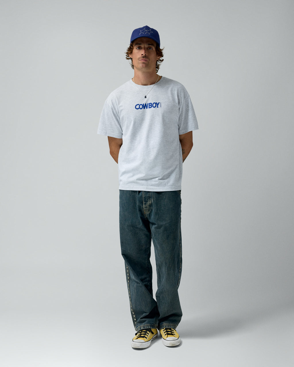 Cowboy Tee Grey Melange – worn by model