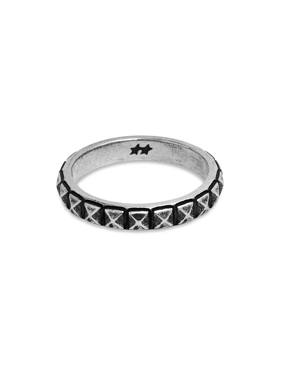 Single Studded Ring