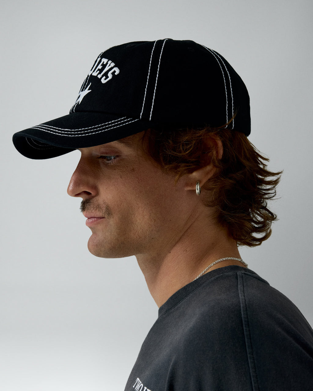 Icon Cap Contrast Black – worn by model