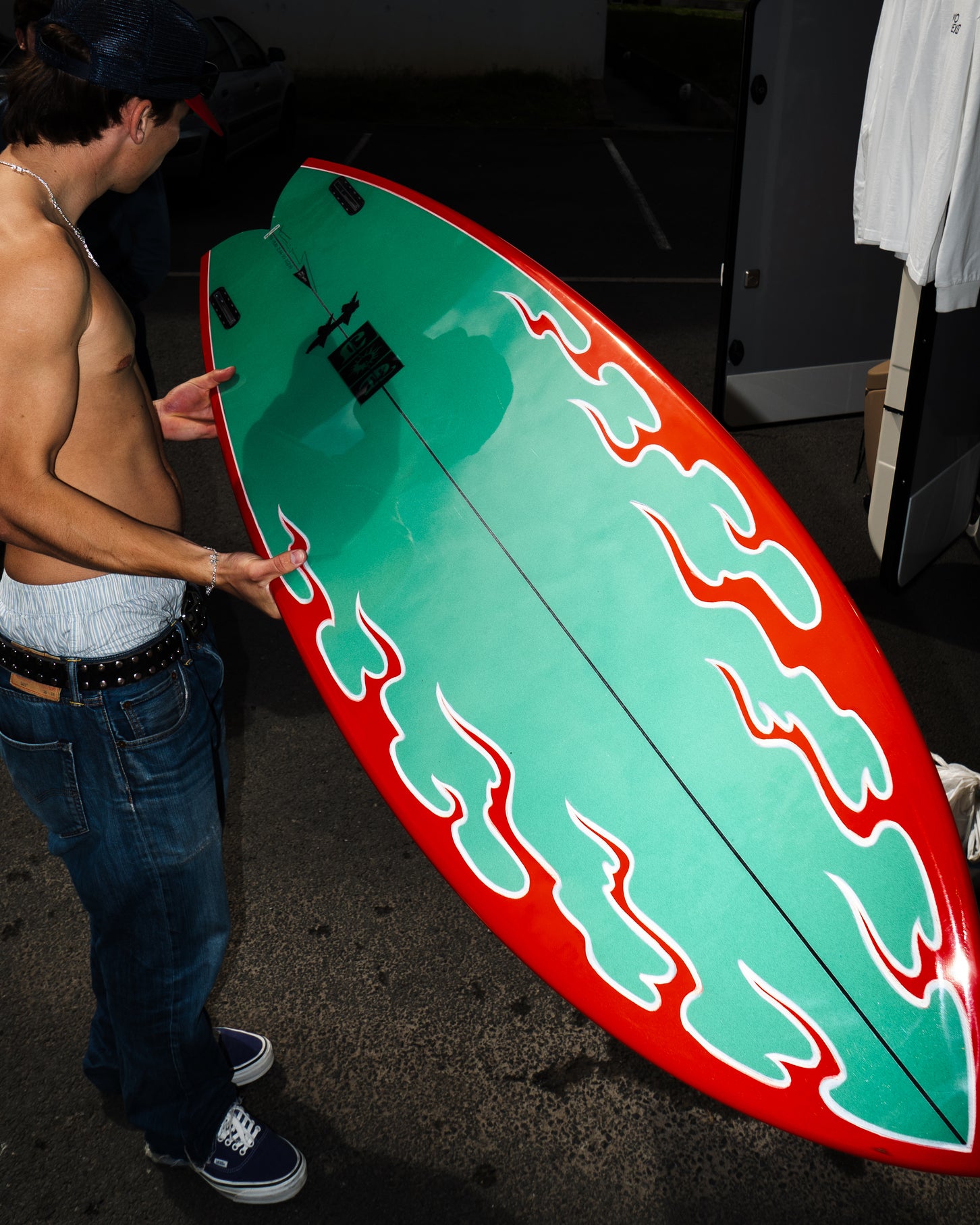 PUKAS X TWOJEYS SURFBOARD – Twojeys