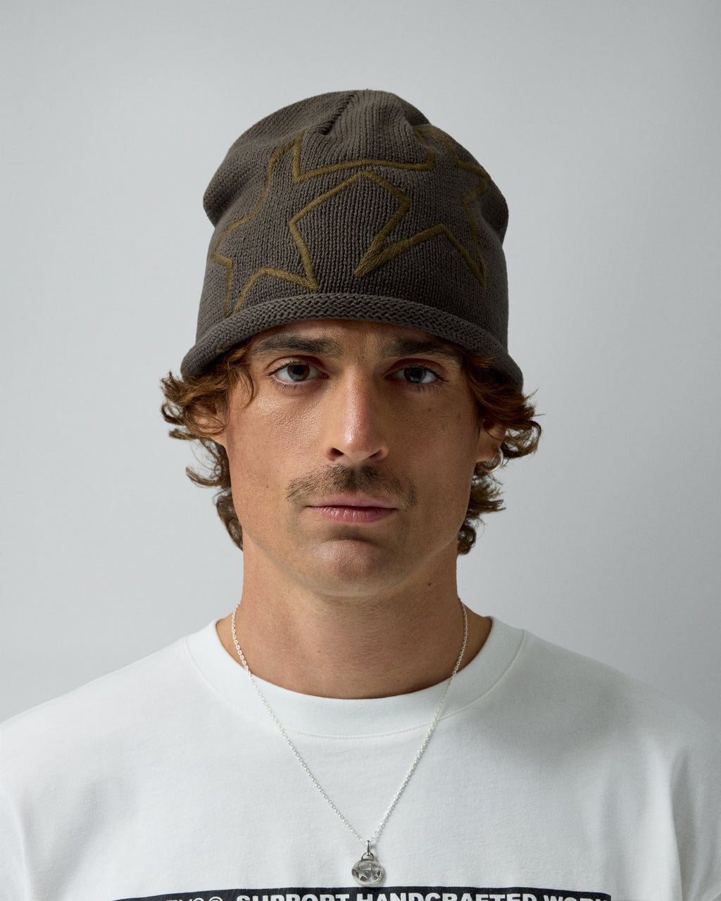 Open-end Icon Green Beanie – porté