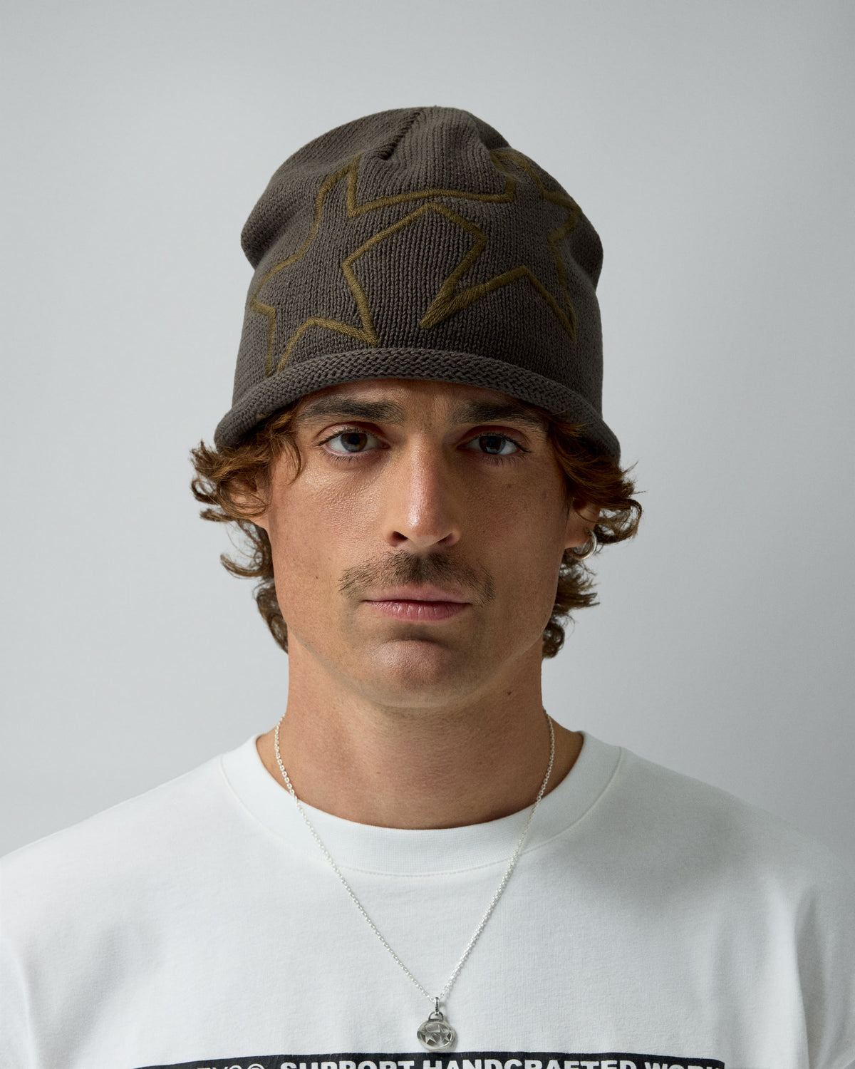 Open-end Icon Green Beanie – porté