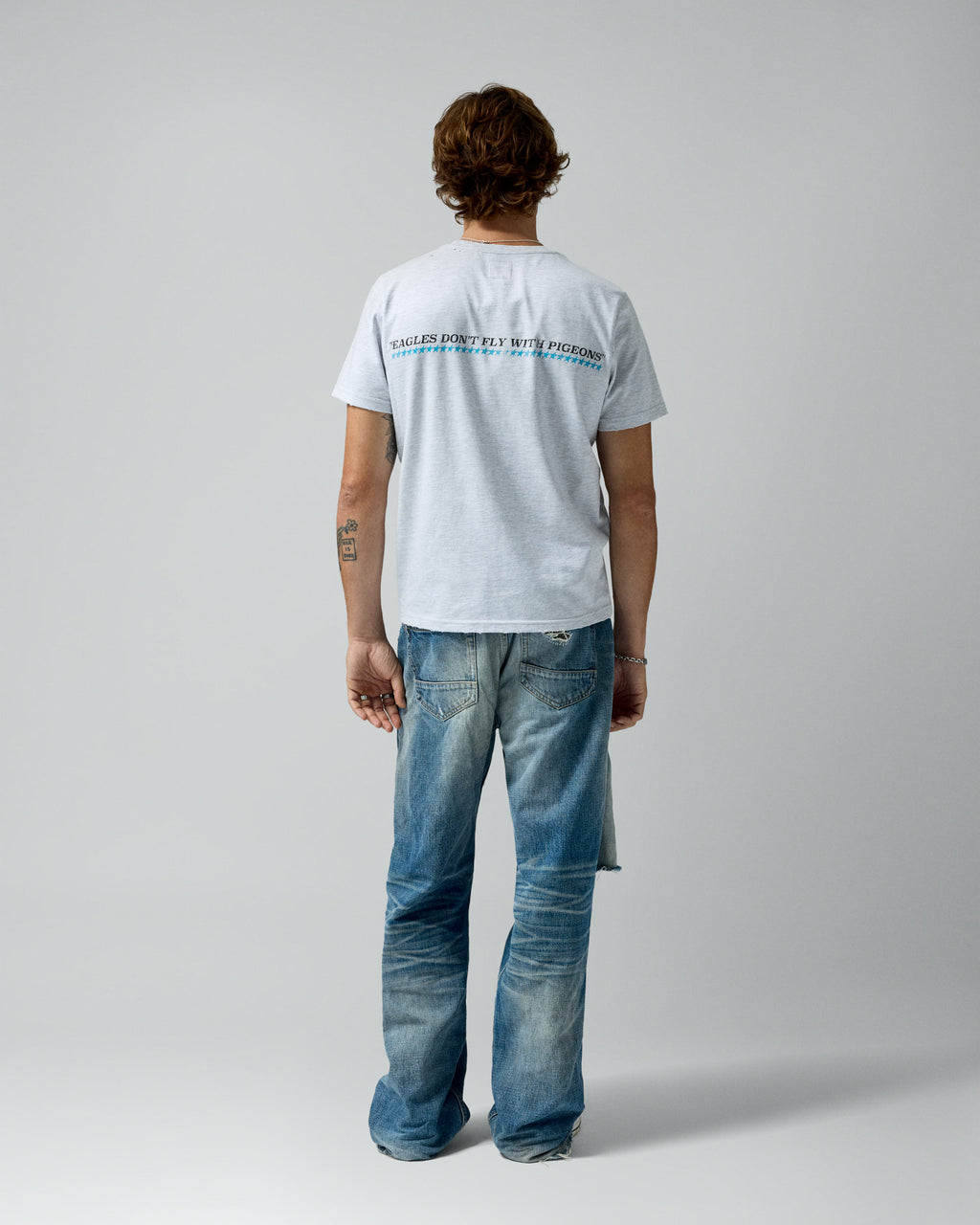 Pigeon Tee Grey Melange – worn by model