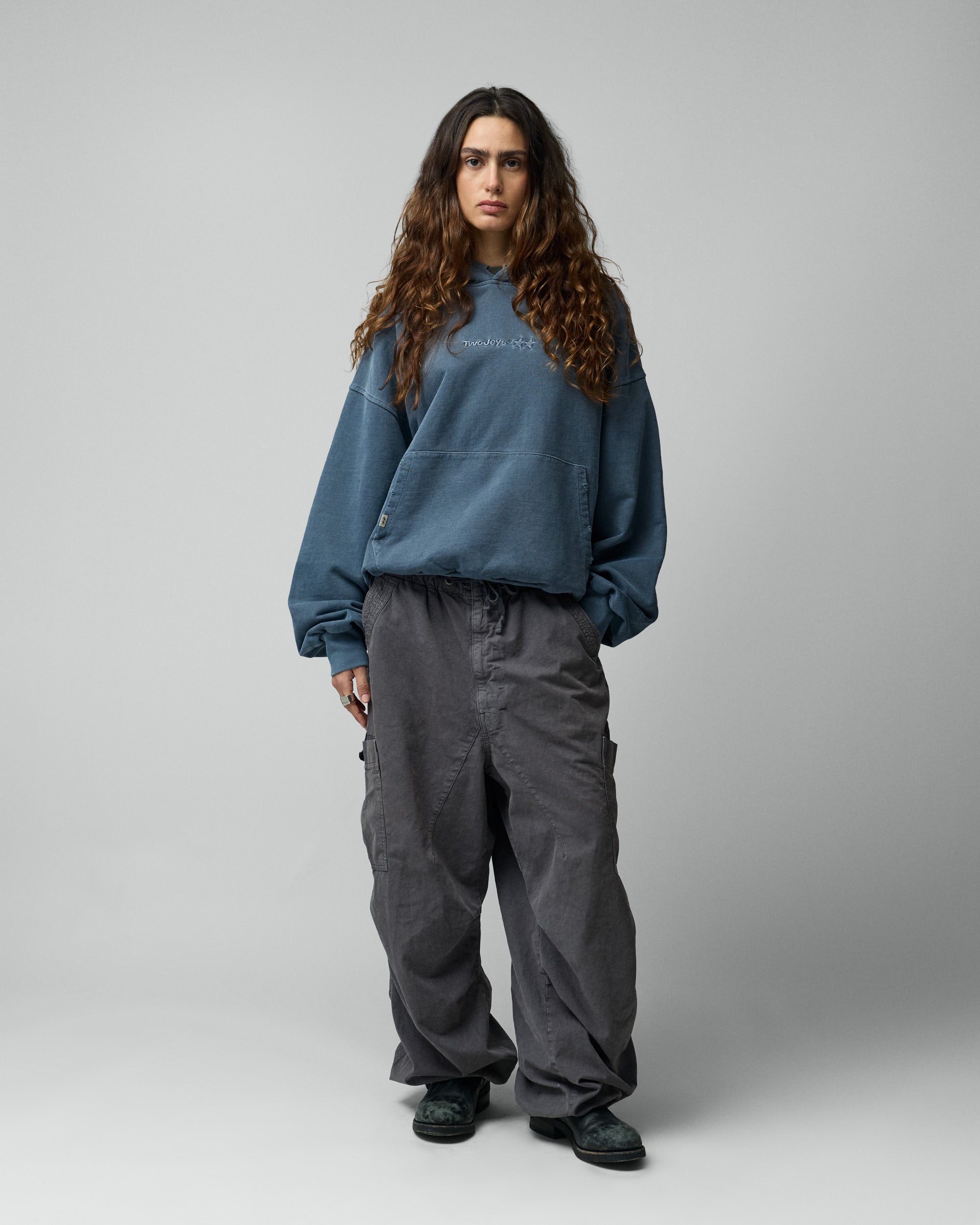 TwoJeys pigment dyed blue icon フーディー Pigment Dyed Blue Icon Hoodie – Twojeys