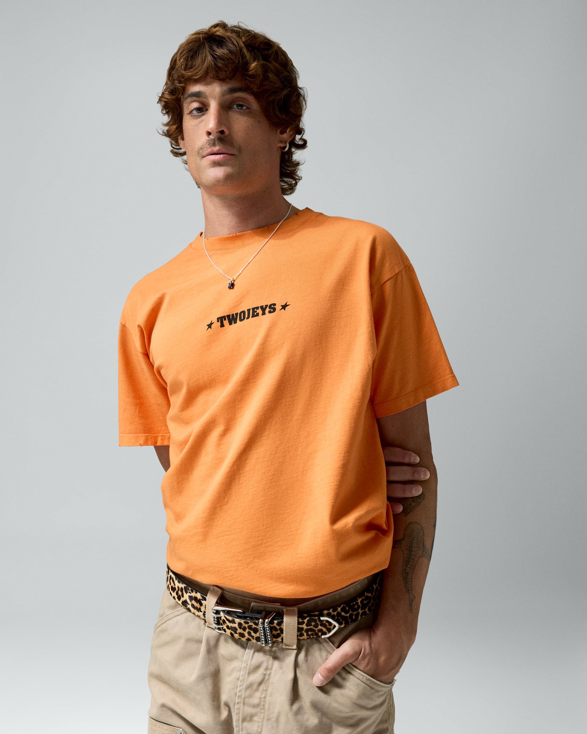 Single Stars Tee Orange – Twojeys
