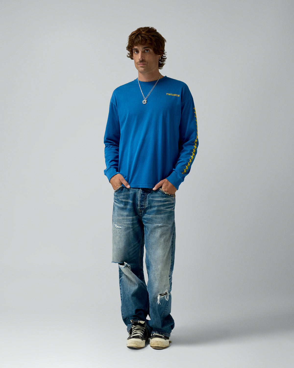 Starline Long Sleeve Tee Royal Blue – worn by model