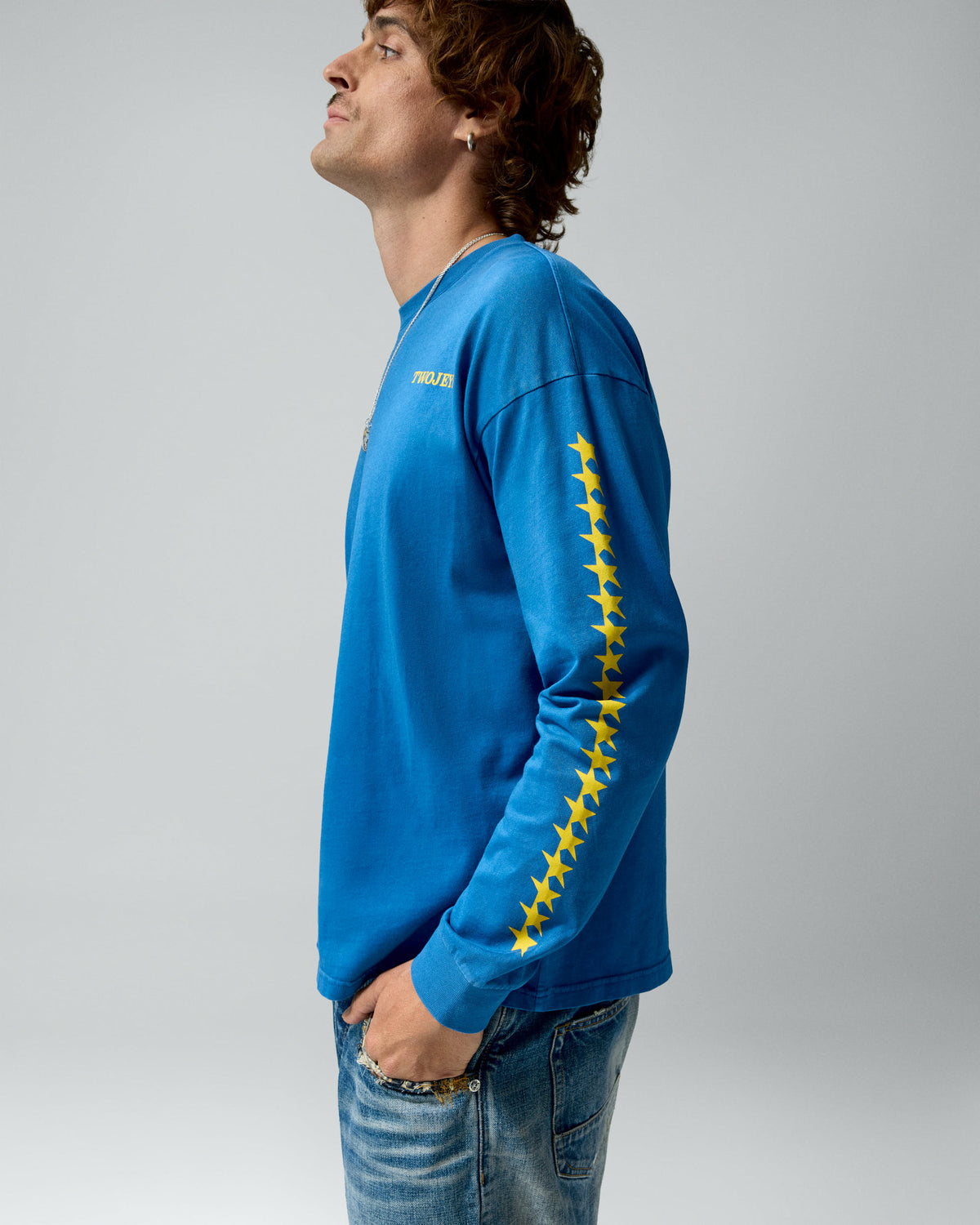Starline Long Sleeve Tee Royal Blue – worn by model