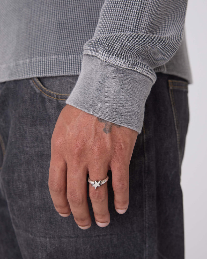 Single Star Signet Ring