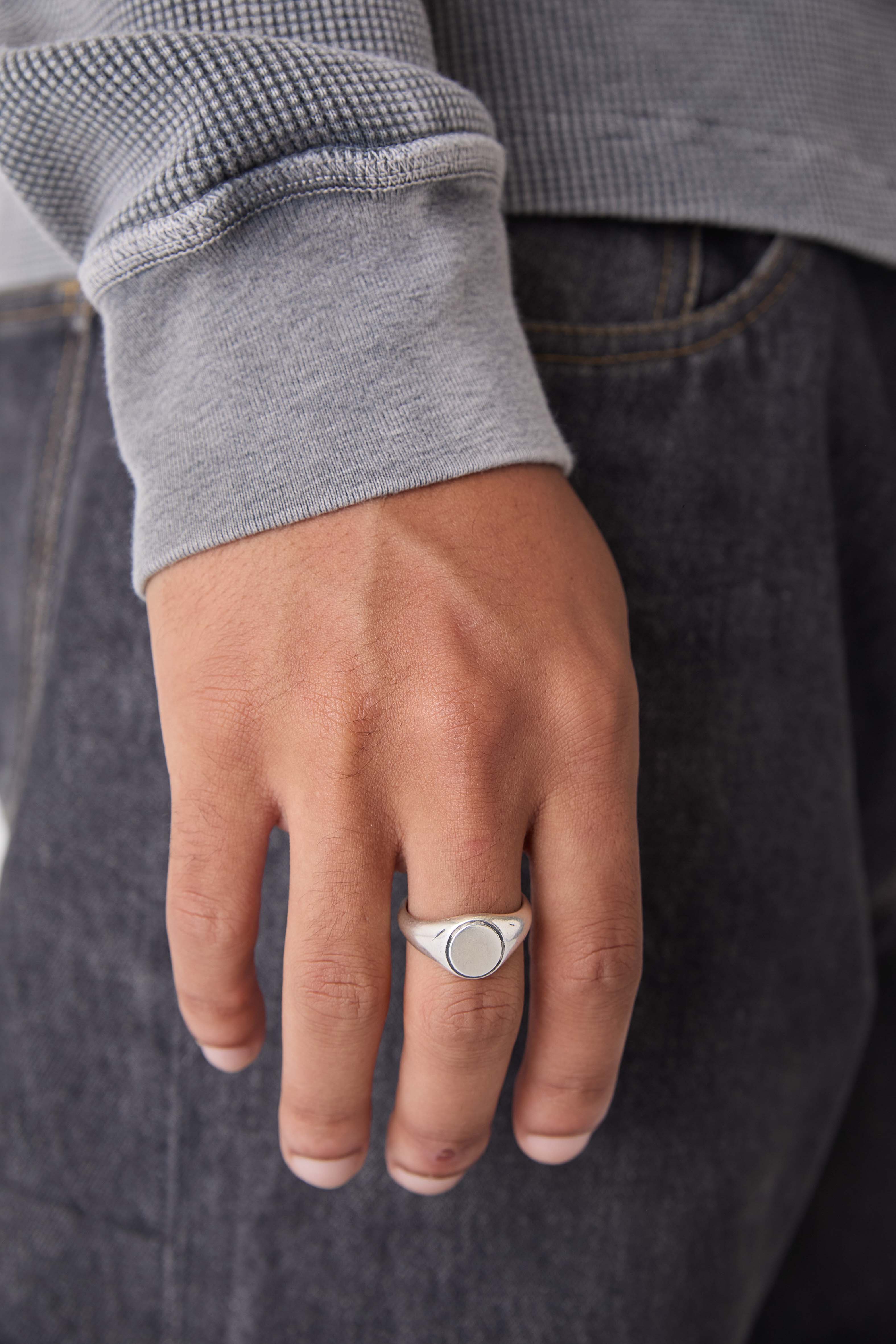 Elliptical Signet Ring – Twojeys