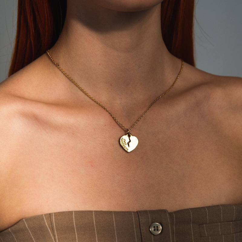 Always Overthinking Necklace oro