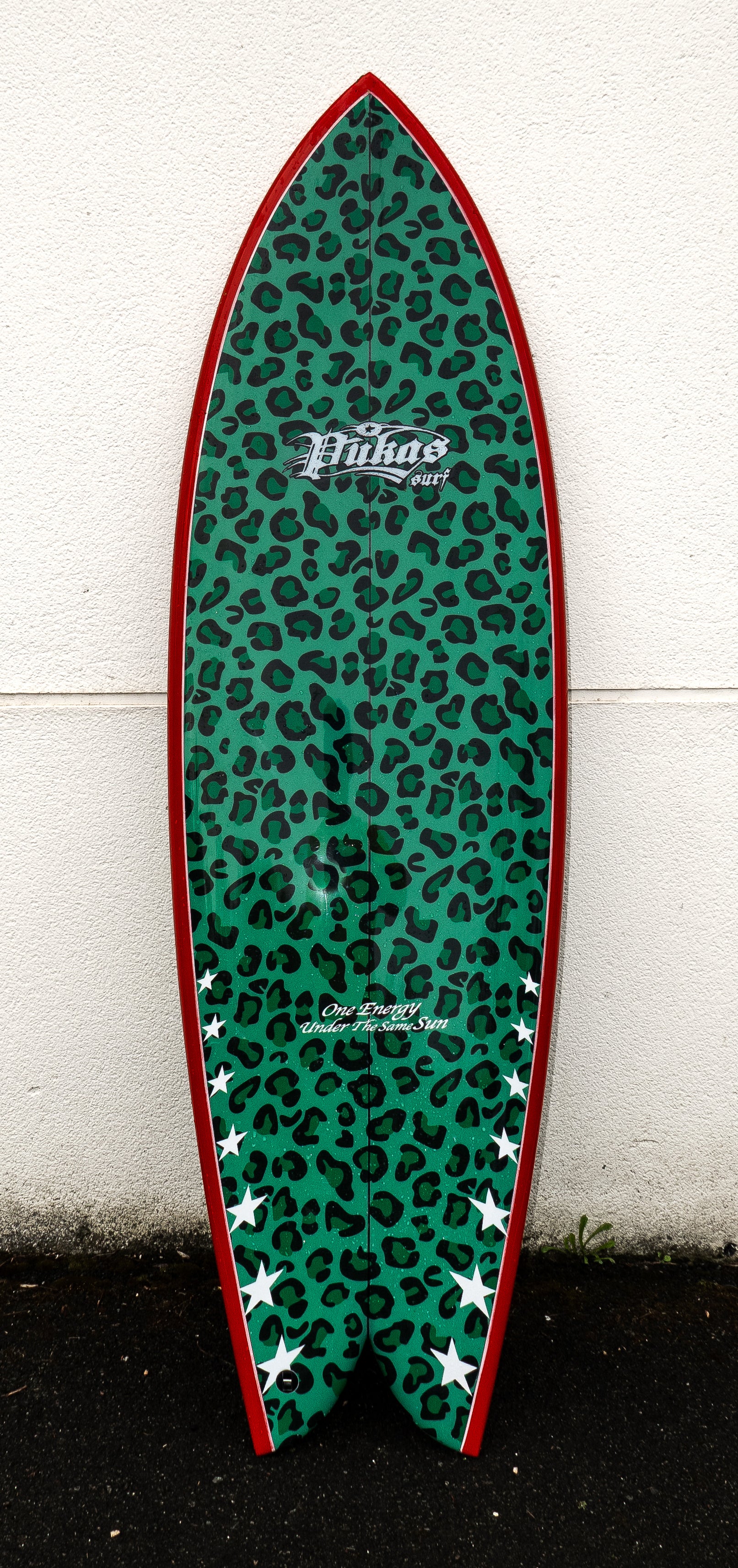 Katsu Surfboard ボニート5’8” / ツインスタビライザー PUKAS X TWOJEYS SURFBOARD – Twojeys