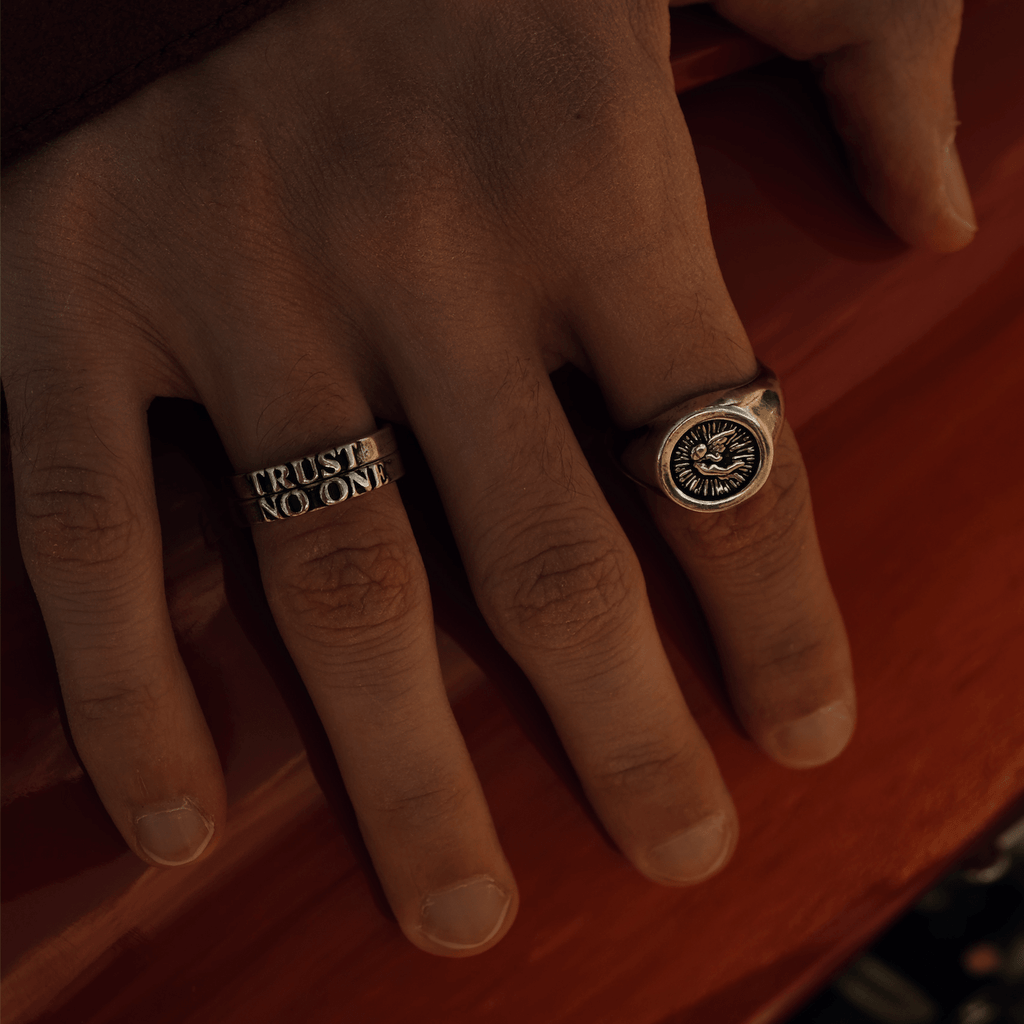 Twojeys rings Trust No One Ring Set